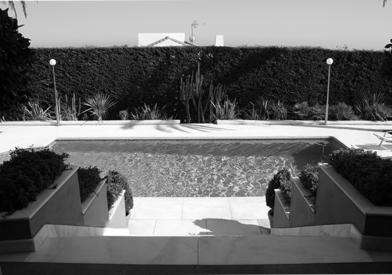 Access to the pool in a spanish Villa.